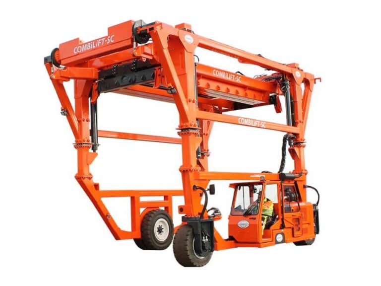 COMBILIFT STRADDLE CARRIER 35T FOR HIRE Project Dry Hire